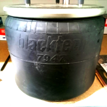 Пневморесора задня BLACKTECH - 7947   DAF (3 шпильки, 1штуцер, диаметр 273 мм)  0388165
