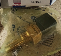 Датчик температури охолоджуючої рідини VOLVO  (M16x1.5mm. 4pin. ) OEM: 1624361