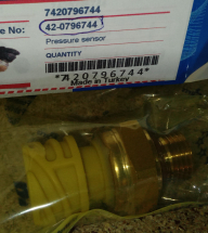 Датчик тиску масла VOLVO, RENAULT (M16x1.5MM, 4pin, 0.4-1.4bar.) OEM: 7420796744; 20796744