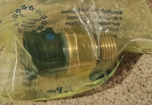 Датчик тиску масла RENAULT OEM: 7421302639  