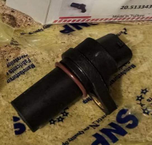 Датчик положення колінвалу RENAULT ,  MAN, VW, VOLVO, IVECO, NEW HOLLAND, CASE, HONGYAN OEM: 20513343