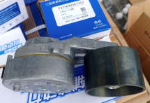 Натяжний ролик ( механізм ) IVECO, HONGYAN, DEUTZ, IRISBUS, NEW HOLLAND, FORD   Cursor 11 / Cursor 13  OEM: 5801988515 - фото 2